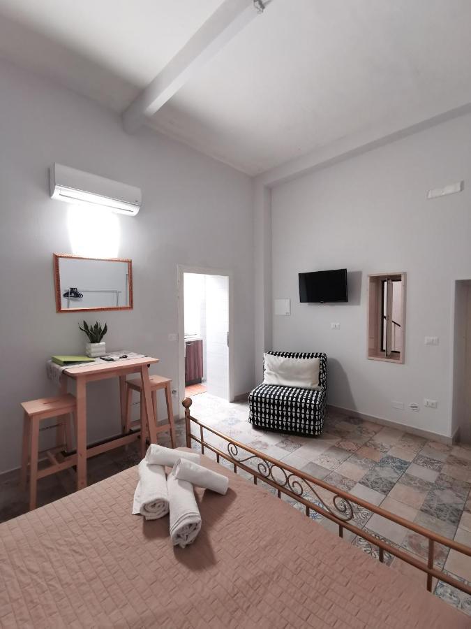 Whiteflower Apartments Bari Dış mekan fotoğraf