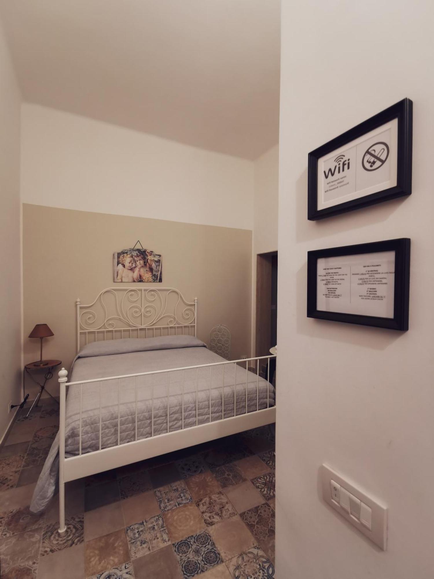 Whiteflower Apartments Bari Oda fotoğraf